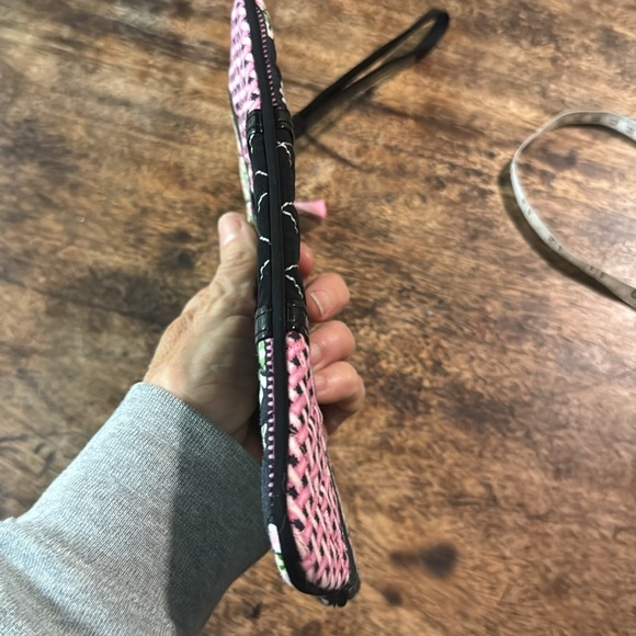 Vera Bradley Ella Wristlet Pink Elephants Breast Cancer Awareness Pattern - Picture 9 of 9